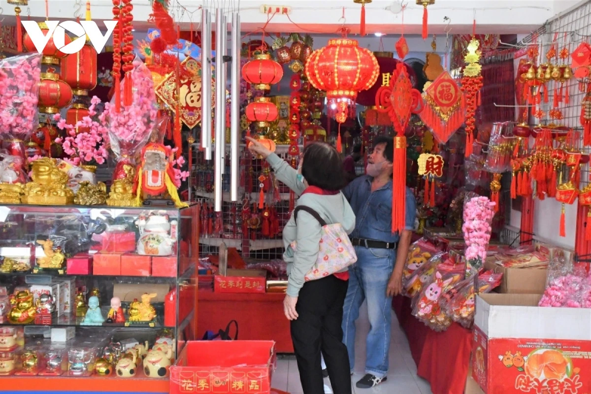 Rộn rã chợ Tết nguyên đán 2023 tại Indonesia ảnh 3