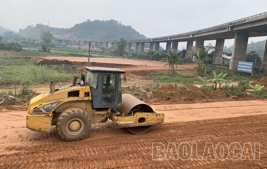 Triển khai thi công nút giao IC18 cao tốc Nội Bài - Lào Cai ảnh 2