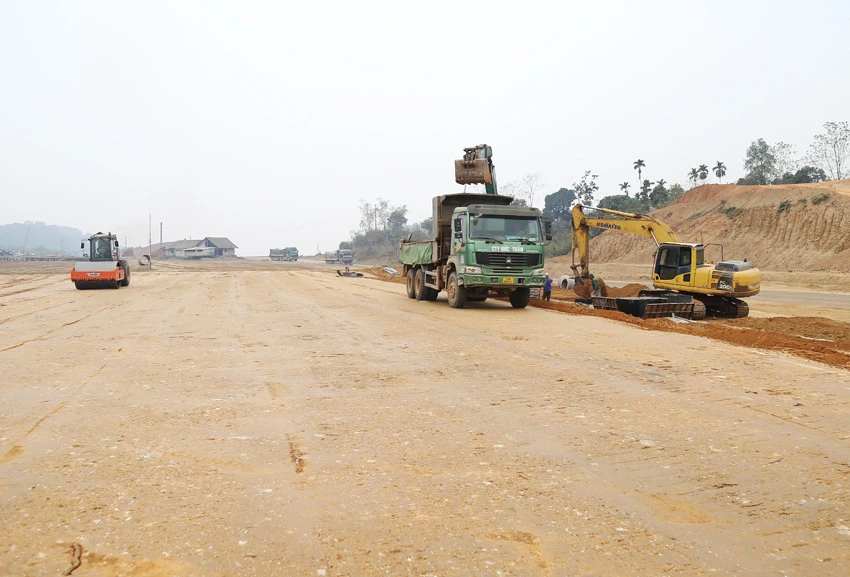 Tập trung đầu tư các dự án giao thông ảnh 1