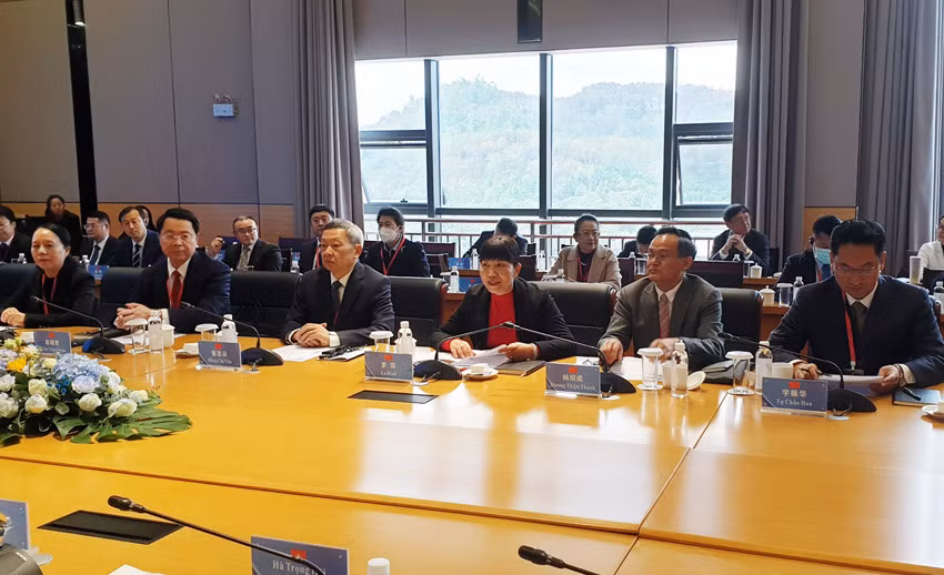 Tỉnh Lào Cai và Lai Châu hội đàm, chúc tết châu Hồng Hà, tỉnh Vân Nam, Trung Quốc ảnh 3