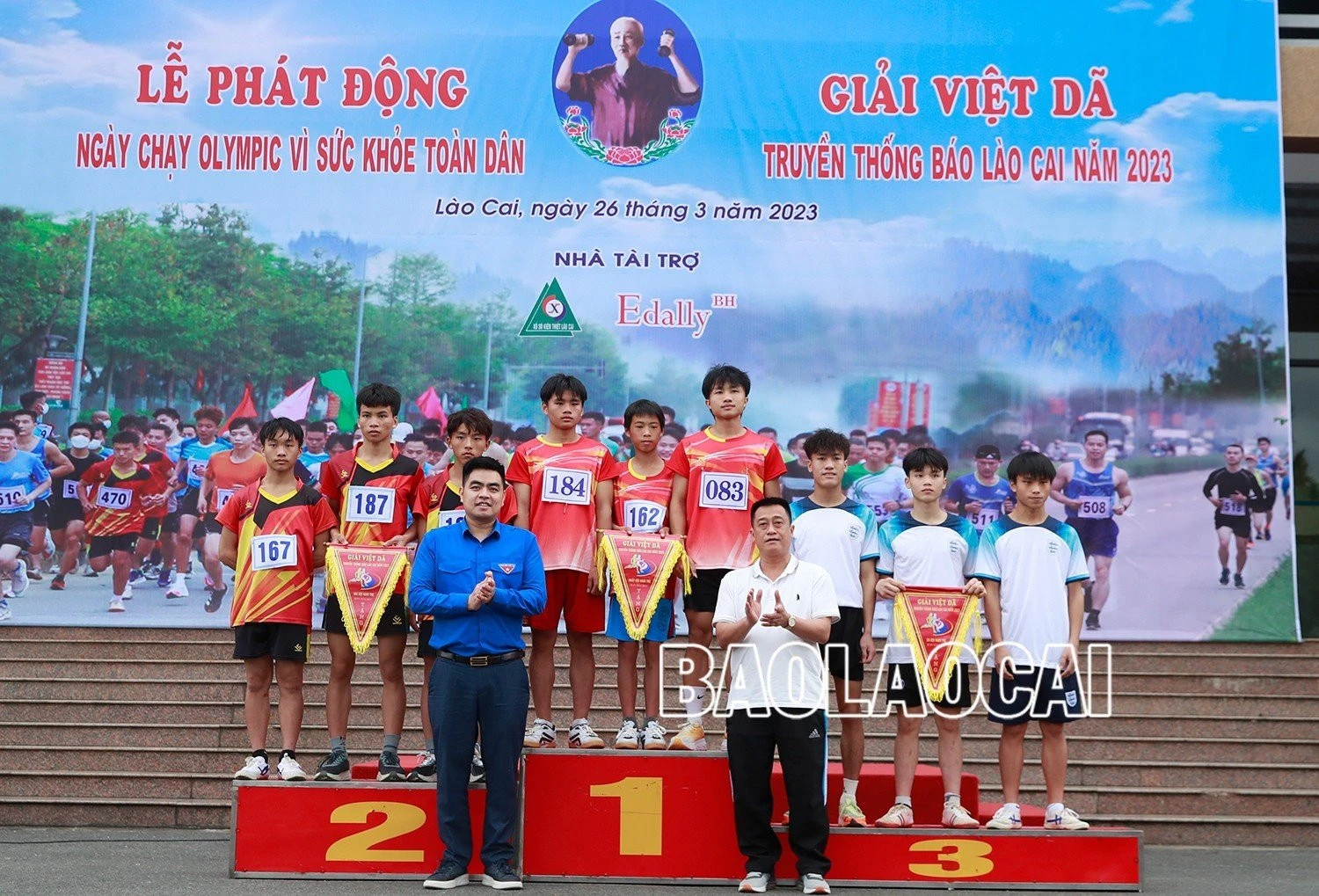 Đoàn Mường Khương bảo vệ thành công ngôi vô địch tại Giải Việt dã truyền thống Báo Lào Cai ảnh 11