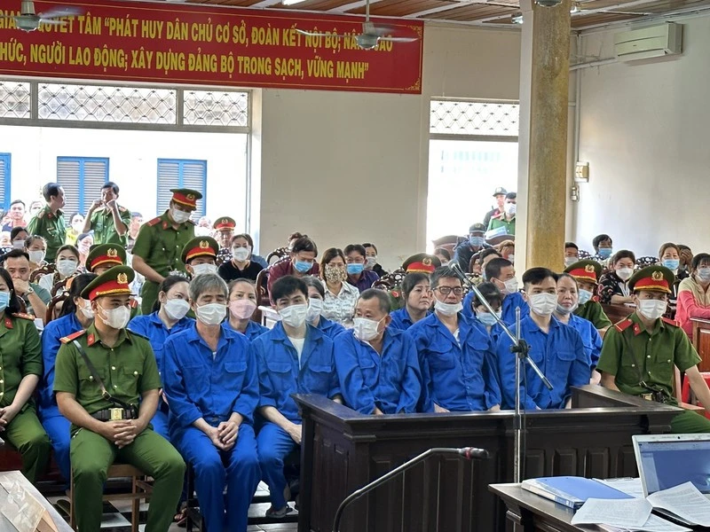 Các bị cáo tại phiên tòa.