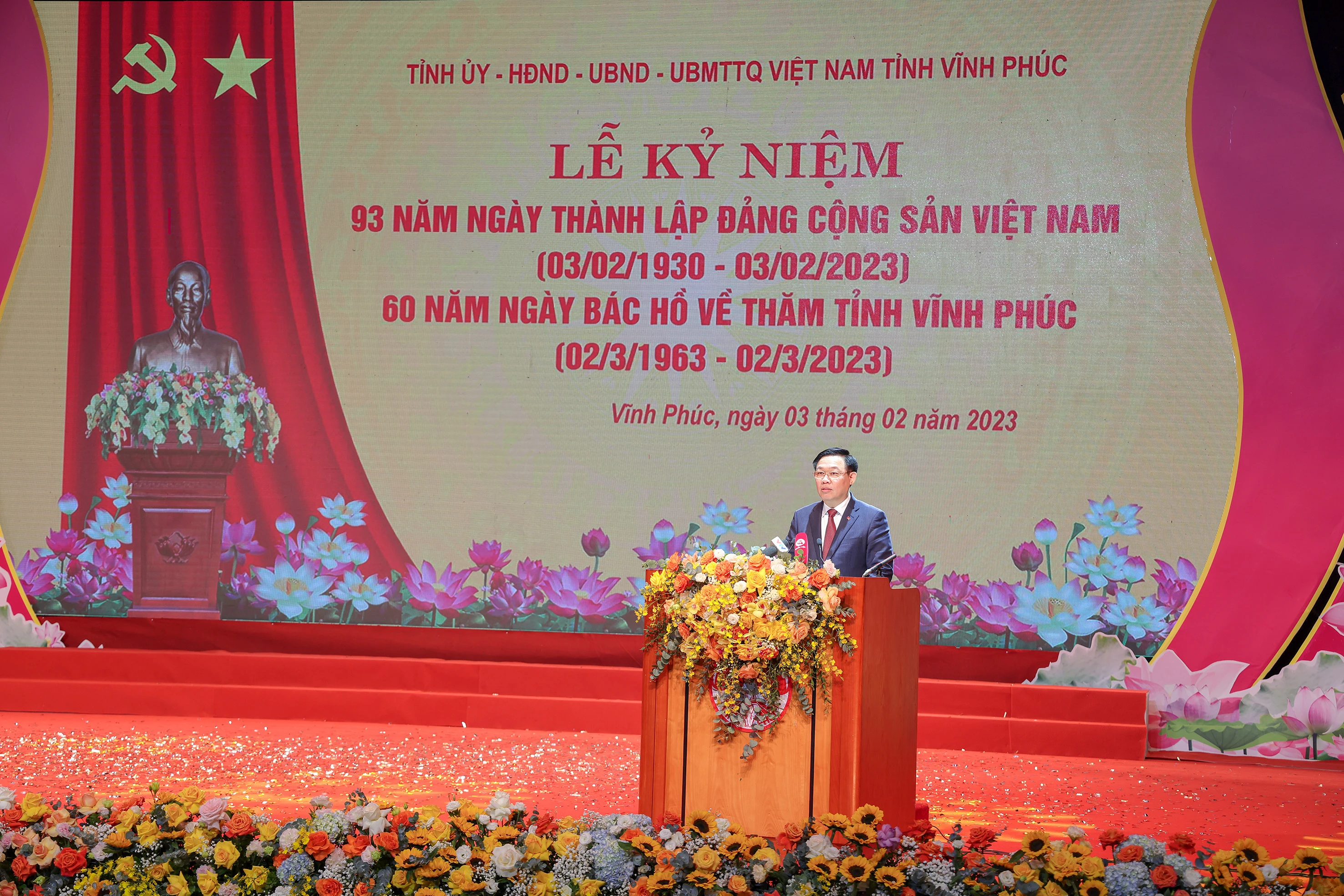 Vĩnh Phúc kỷ niệm 93 năm Ngày thành lập Đảng Cộng sản Việt Nam và 60 năm Ngày Bác Hồ về thăm ảnh 3