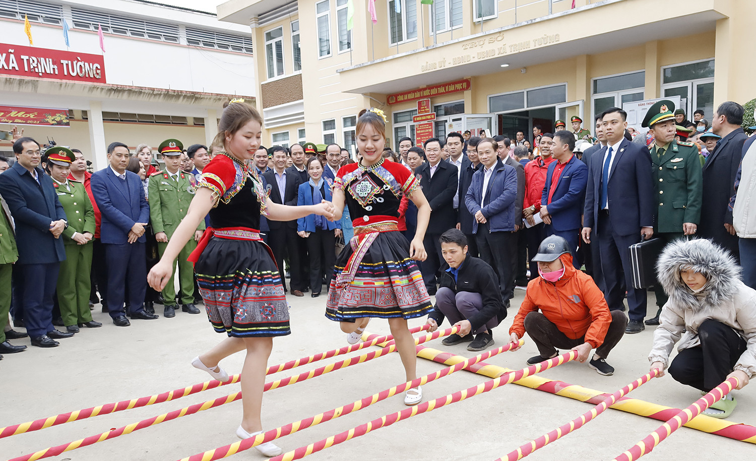 Ấm áp trước thềm xuân Quý Mão ảnh 8