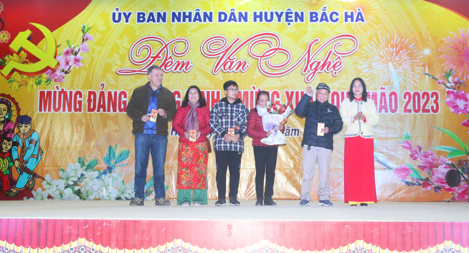 Tưng bừng chương trình nghệ thuật đón giao thừa Xuân Quý Mão 2023 ảnh 15 Tưng bừng chương trình nghệ thuật đón giao thừa Xuân Quý Mão 2023 ảnh 15