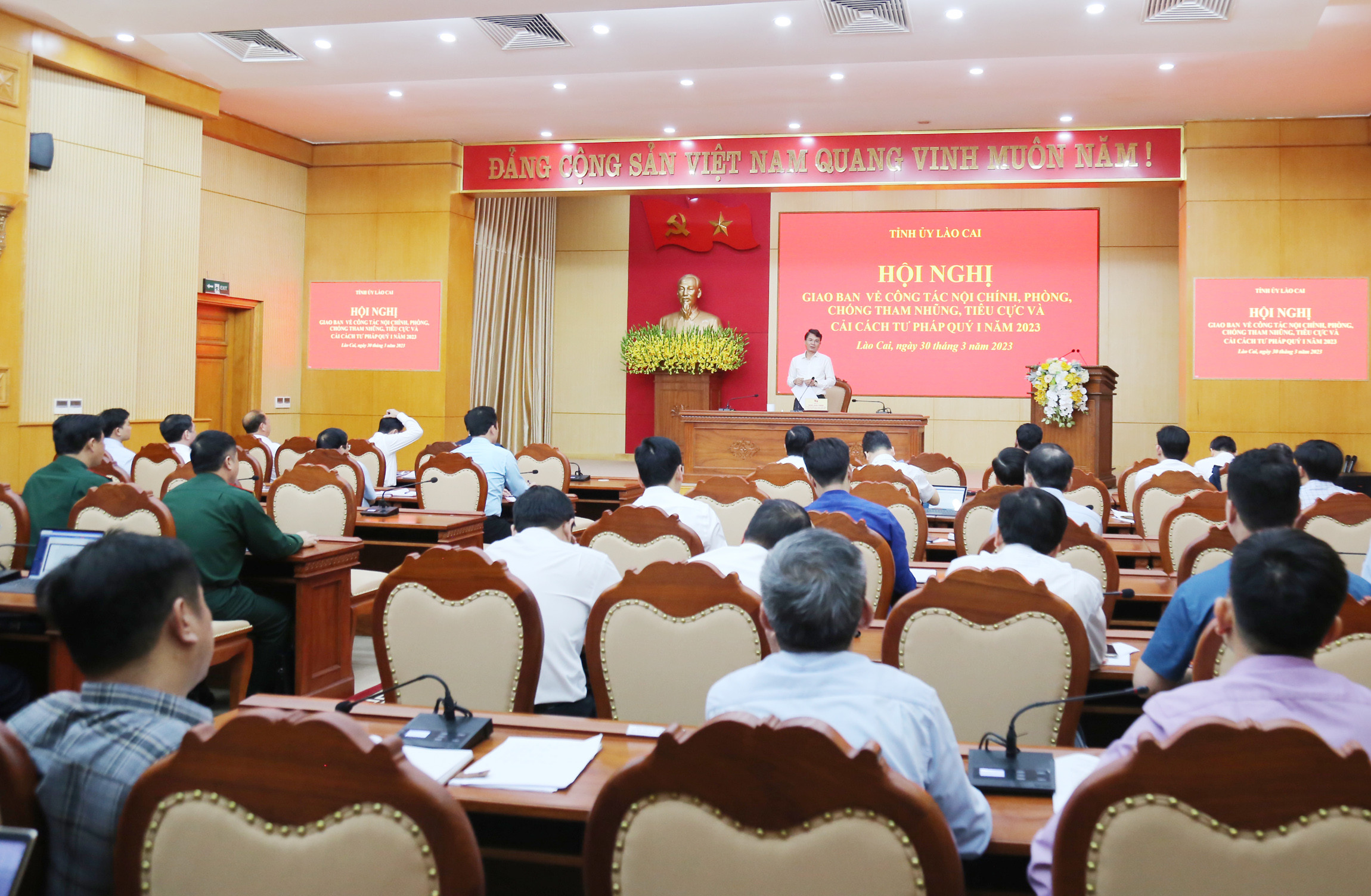 Quang cảnh hội nghị.