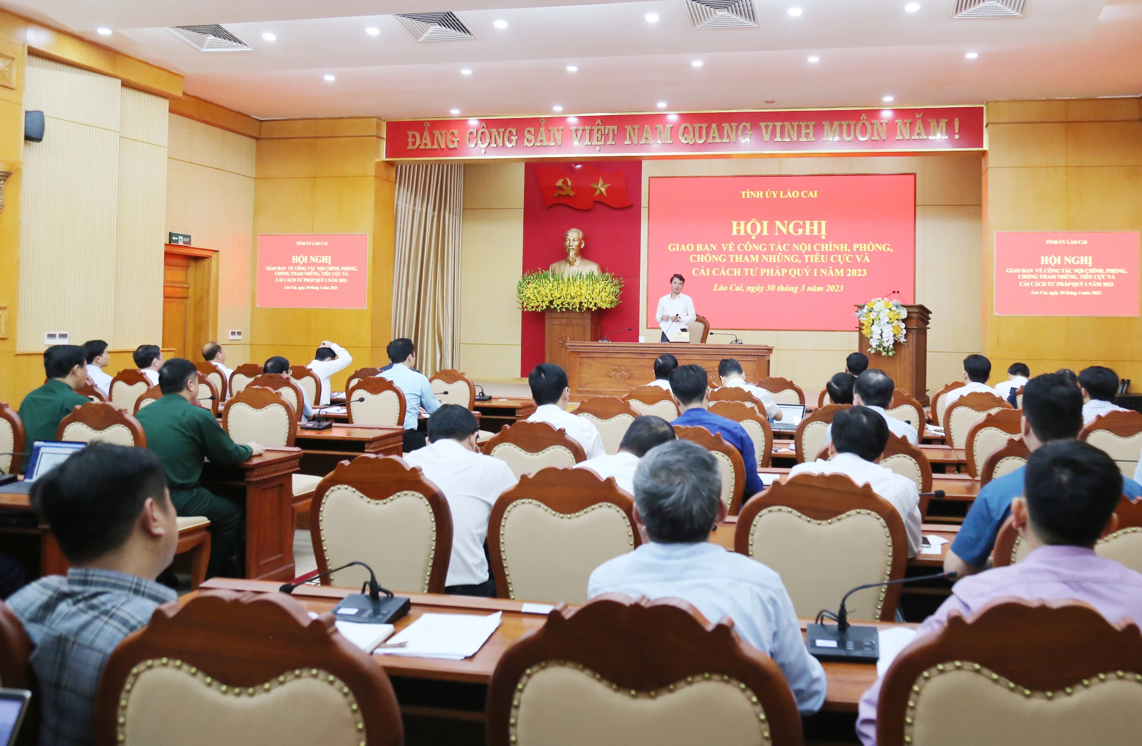 Quang cảnh hội nghị.