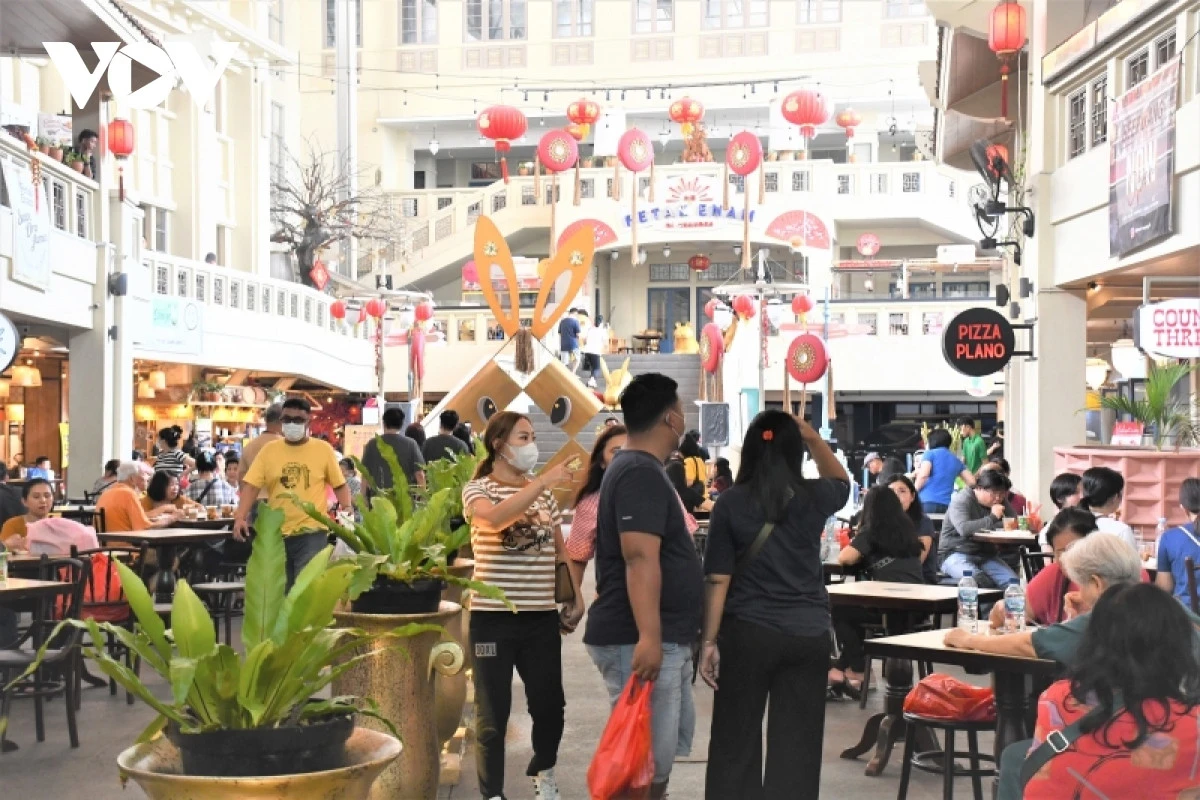 Rộn rã chợ Tết nguyên đán 2023 tại Indonesia ảnh 10