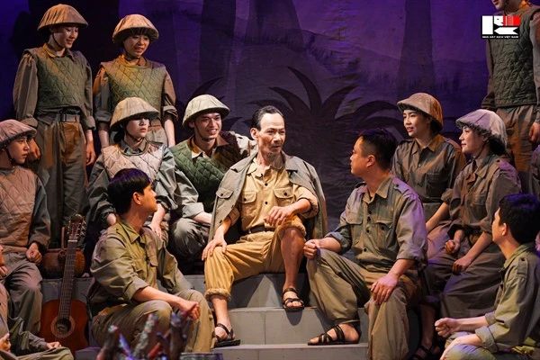 Vở "Đoàn kết là sức mạnh". (Ảnh: baovanhoa)