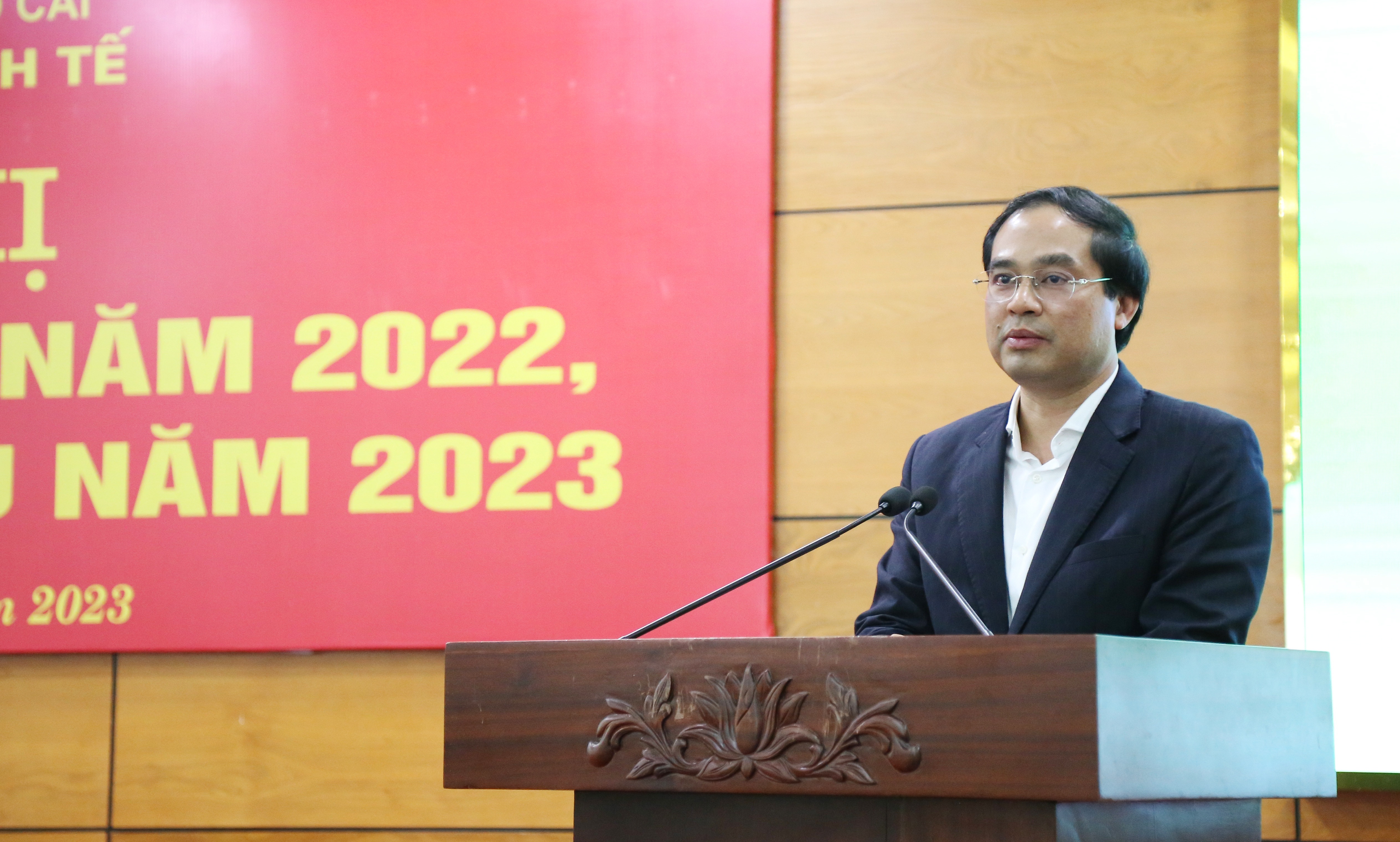 Chủ tịch UBND tỉnh Trịnh Xuân Trường phát biểu chỉ đạo tại hội nghị.