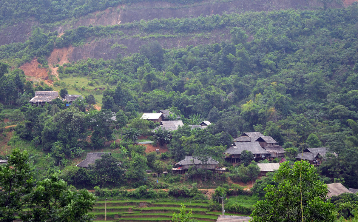 Văn Bàn: Nhiều ý kiến để Luật Đất đai (sửa đổi) phù hợp với vùng đồng bào dân tộc thiểu số ảnh 2 Văn Bàn: Nhiều ý kiến để Luật Đất đai (sửa đổi) phù hợp với vùng đồng bào dân tộc thiểu số ảnh 2