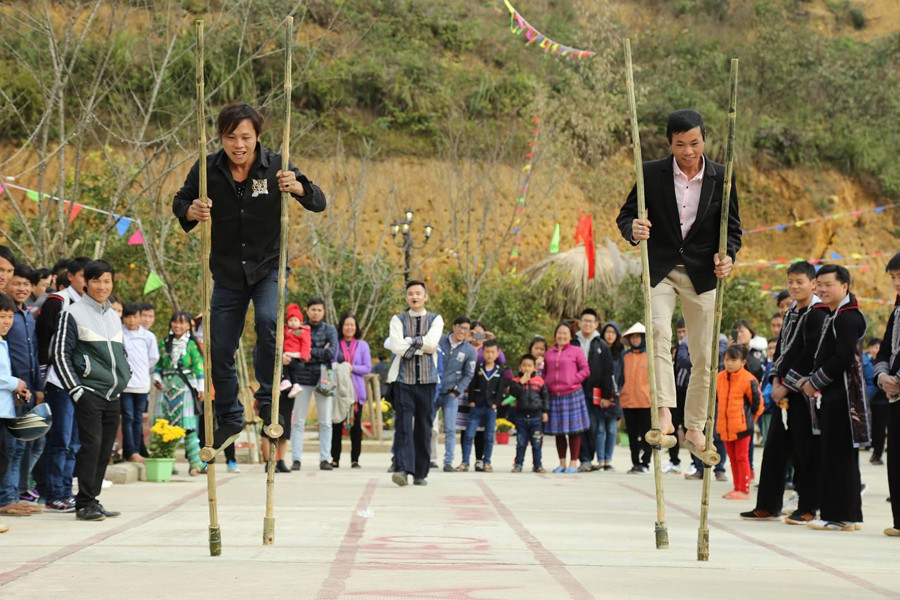 Tưng bừng Lễ hội khèn hoa và Hội xuân mở cổng trời Fansipan ảnh 6