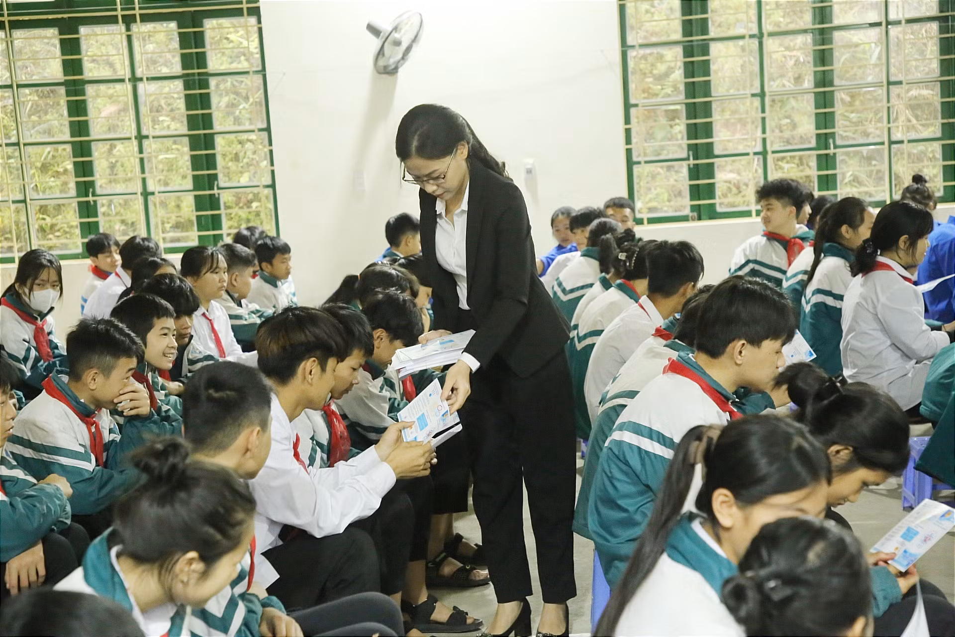 Tổ chức phiên tòa giả định tuyên truyền, phổ biến, giáo dục pháp luật phòng, chống mua bán người ảnh 7