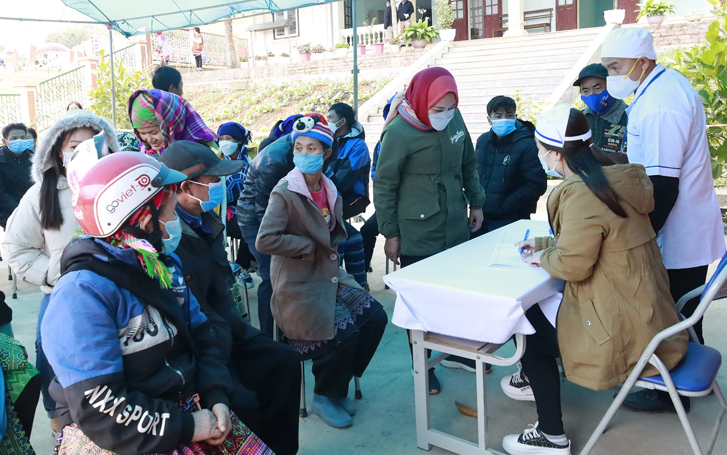 Ấm áp trước thềm xuân Quý Mão ảnh 2