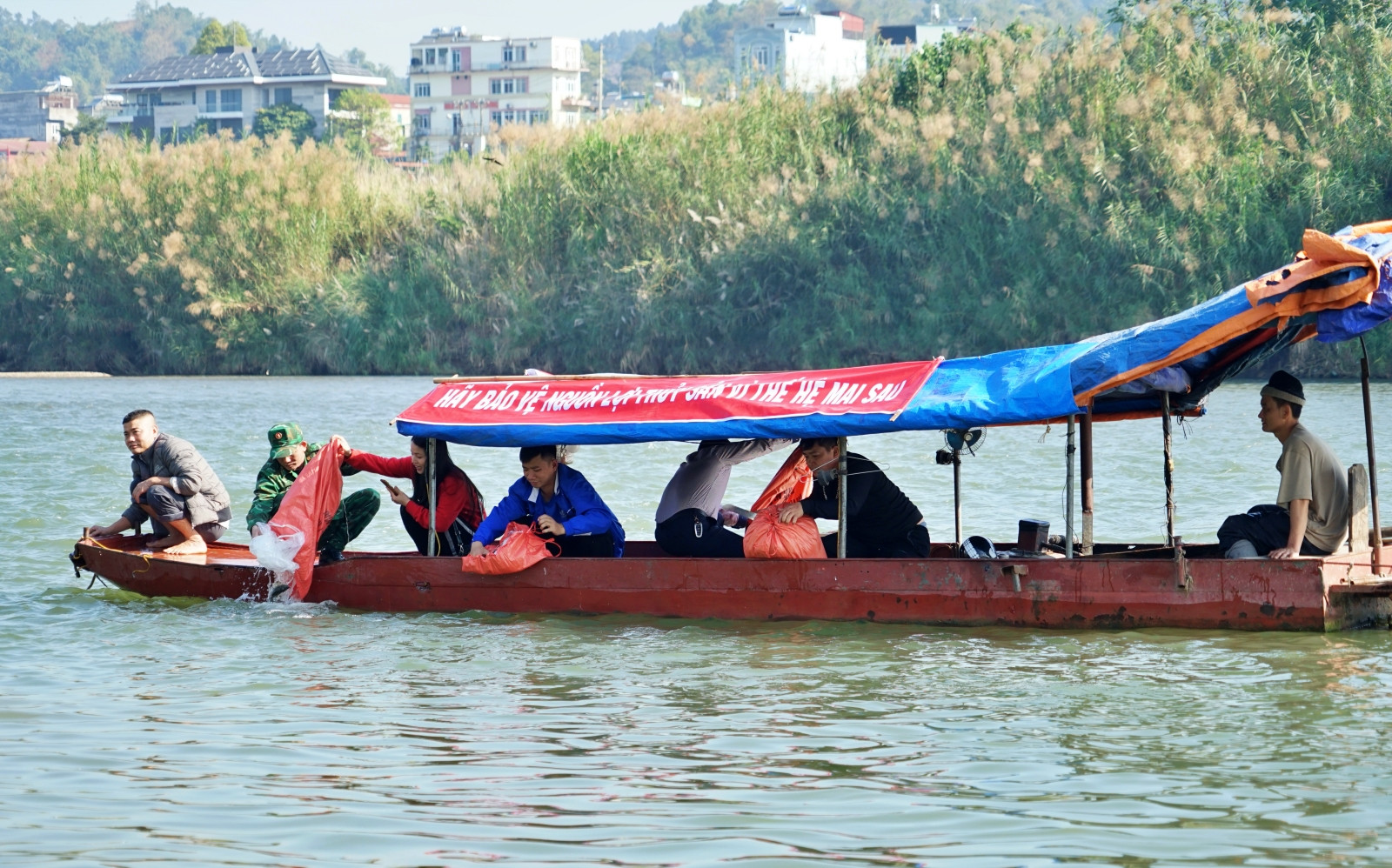 Thành phố Lào Cai tổ chức Ngày hội bảo vệ môi trường, thả giống phóng sinh ảnh 3 Thành phố Lào Cai tổ chức Ngày hội bảo vệ môi trường, thả giống phóng sinh ảnh 3