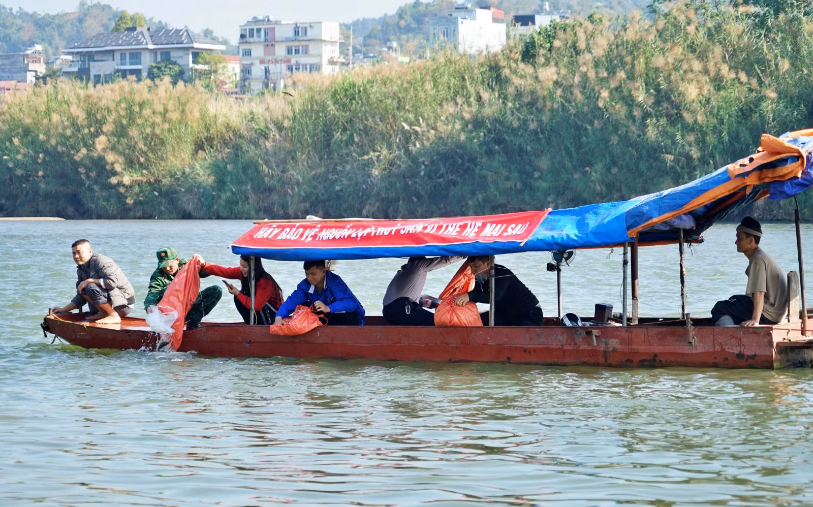 Thành phố Lào Cai tổ chức Ngày hội bảo vệ môi trường, thả giống phóng sinh ảnh 3