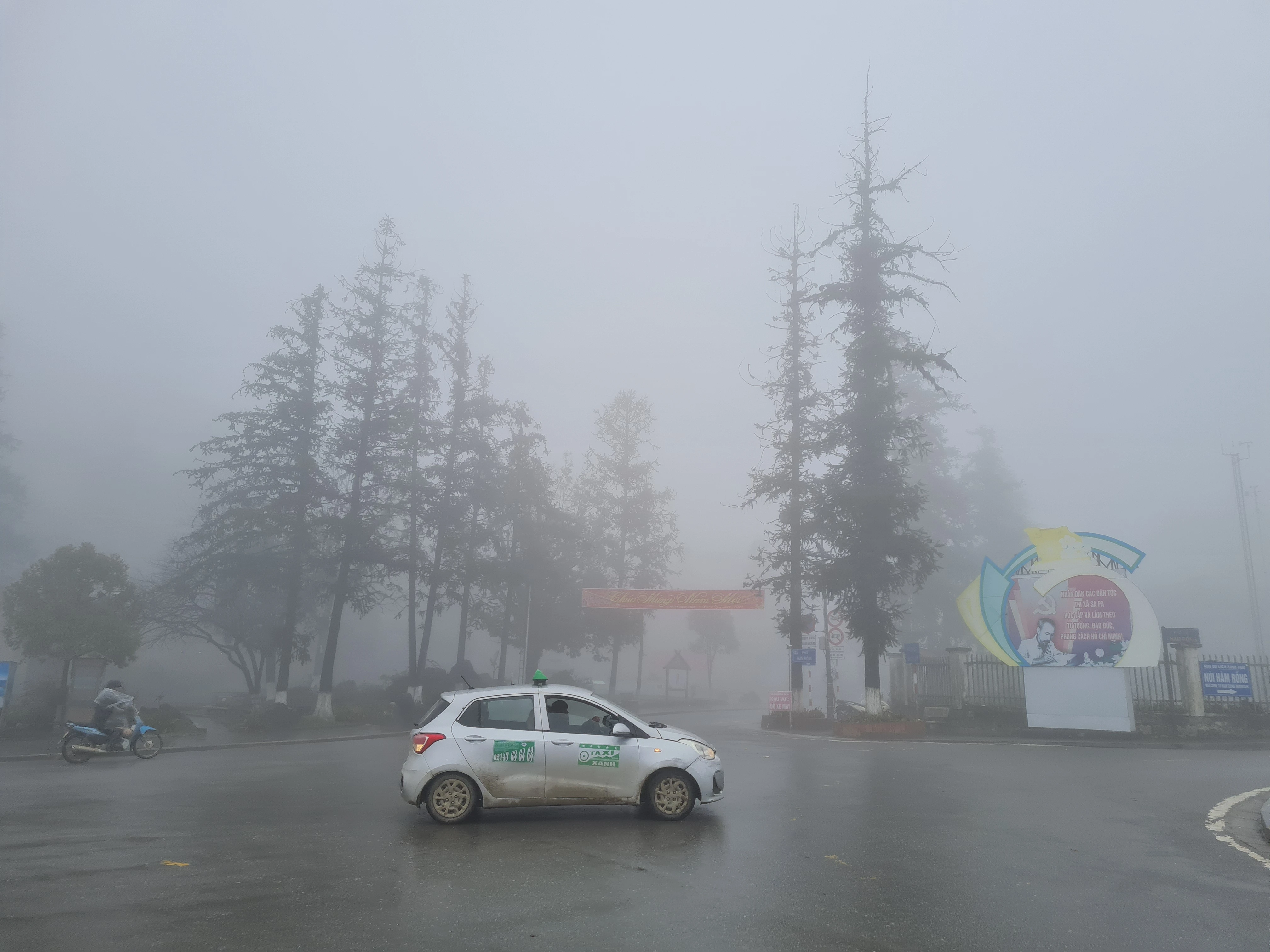 Dự báo đợt không khí lạnh sẽ làm giảm nhiệt độ, thị xã Sa Pa thấp nhất từ âm 1 độ C đến 1 độ C.