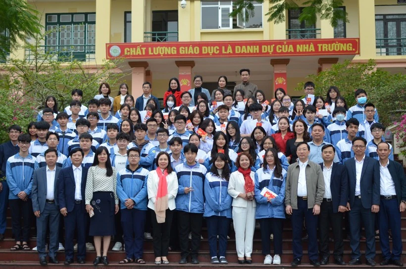 44 học sinh Lào Cai đạt giải tại Kỳ thi chọn học sinh giỏi quốc gia THPT năm học 2023 - 2023 ảnh 1