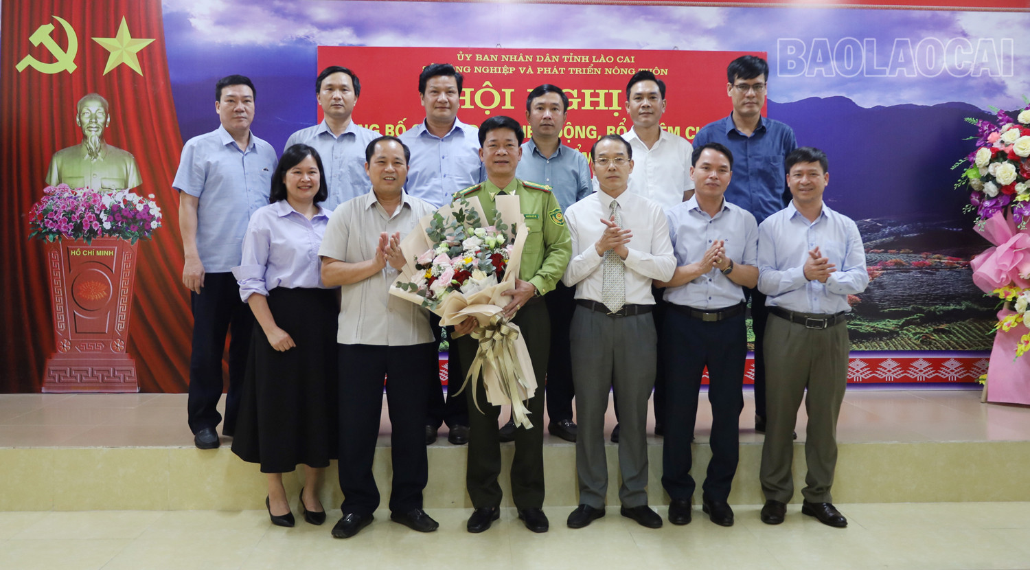 Công bố quyết định điều động, bổ nhiệm chức vụ Chi cục trưởng Chi cục Kiểm lâm ảnh 2 Công bố quyết định điều động, bổ nhiệm chức vụ Chi cục trưởng Chi cục Kiểm lâm ảnh 2