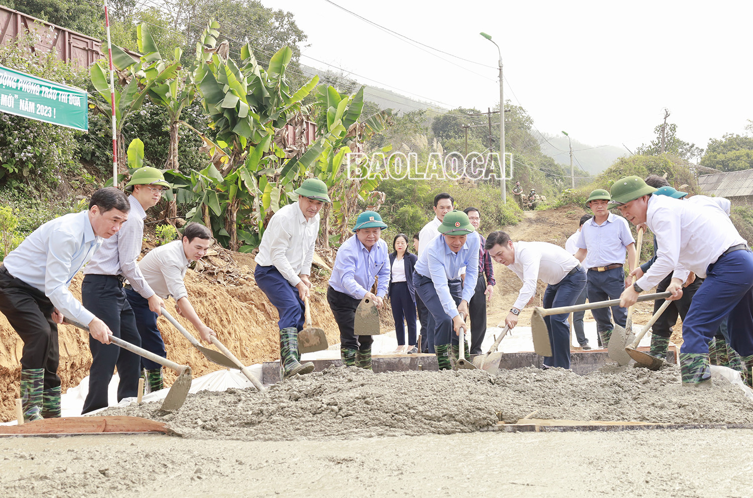 UBND tỉnh phát động phong trào thi đua xây dựng nông thôn mới và sản xuất nông nghiệp hàng hóa ảnh 4