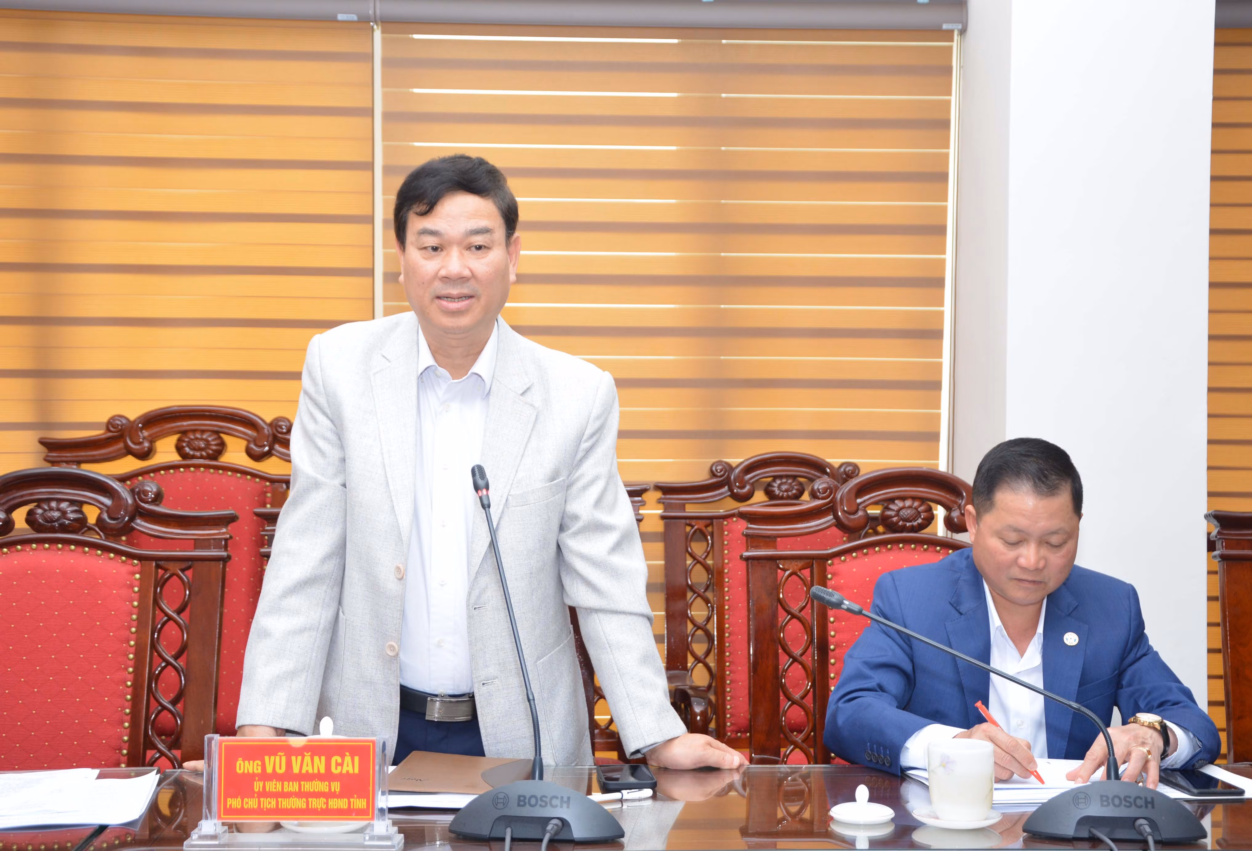 Công tác tiếp thu, trả lời, giải quyết ý kiến, kiến nghị của cử tri phải sâu sát, kịp thời và hiệu quả hơn nữa ảnh 2 Công tác tiếp thu, trả lời, giải quyết ý kiến, kiến nghị của cử tri phải sâu sát, kịp thời và hiệu quả hơn nữa ảnh 2