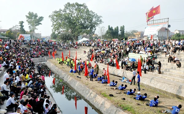 Lễ hội kéo song Hương Canh.