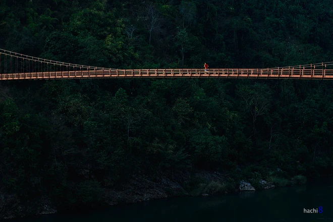 Vẻ thanh bình và hùng vĩ bên dòng sông Nậm Mu ảnh 11