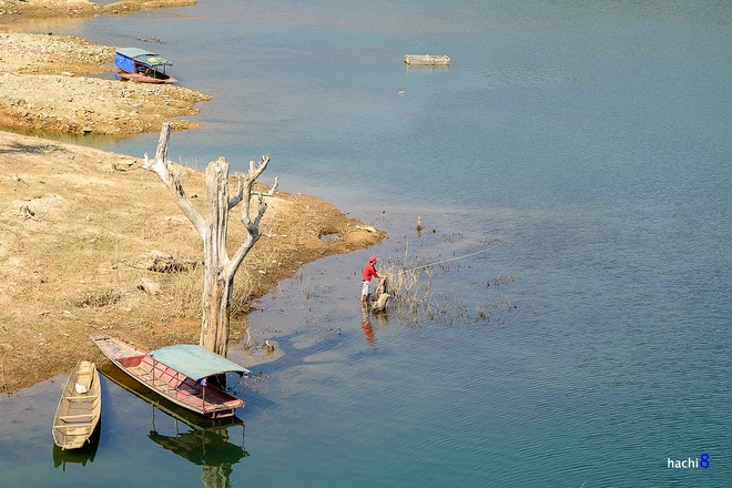 Vẻ thanh bình và hùng vĩ bên dòng sông Nậm Mu ảnh 3
