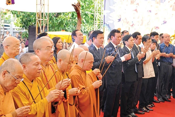 Cầu mong bớt những cái chết oan uổng vì TNGT... ảnh 1