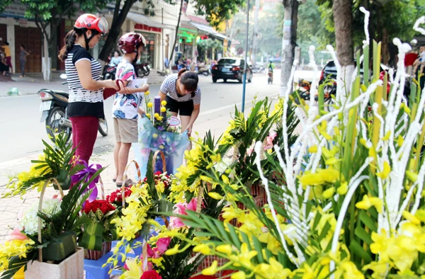 Hoa là quà tặng truyền thống vào ngày 20/10.