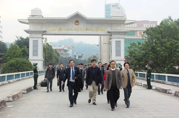 Đoàn đại biểu tỉnh Lào Cai và Quảng Ninh xuất cảnh sang Trung Quốc. Đoàn đại biểu tỉnh Lào Cai và Quảng Ninh xuất cảnh sang Trung Quốc.