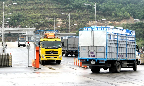 Hoạt động vận tải cơ bản đáp ứng tốt nhu cầu vận chuyển hàng hóa và đi lại của người dân.