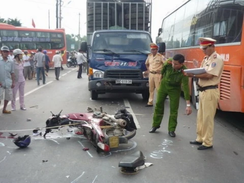 Ngày đầu tiên kỳ nghỉ lễ 30/4, đã có 12 người chết vì TNGT- Ảnh minh hoạ Ngày đầu tiên kỳ nghỉ lễ 30/4, đã có 12 người chết vì TNGT- Ảnh minh hoạ