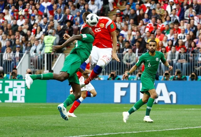 Dzyuba nâng tỷ số lên 3-0 cho Nga.