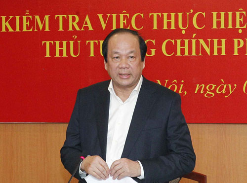 Bộ trưởng, Chủ nhiệm VPCP Mai Tiến Dũng, Tổ trưởng Tổ công tác của Chính phủ phát biểu tại buổi làm việc.