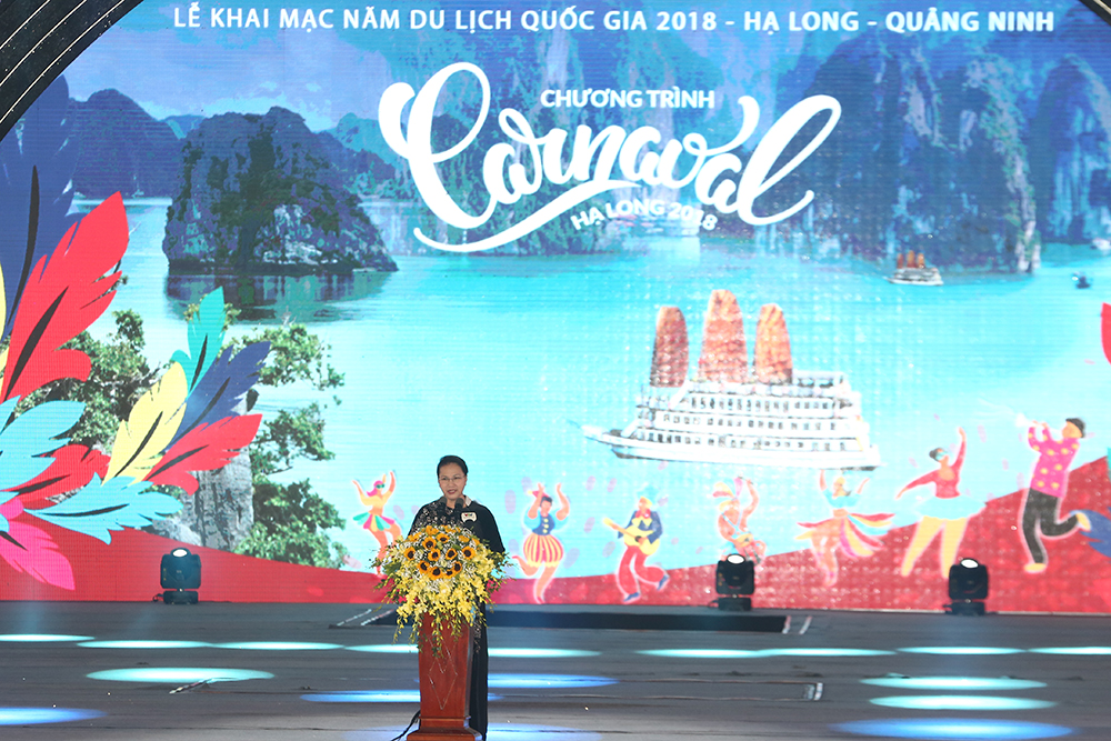Chủ tịch Quốc hội Nguyễn Thị Kim Ngân phát biểu tại lễ khai mạc Năm Du lịch quốc gia 2018. Chủ tịch Quốc hội Nguyễn Thị Kim Ngân phát biểu tại lễ khai mạc Năm Du lịch quốc gia 2018.