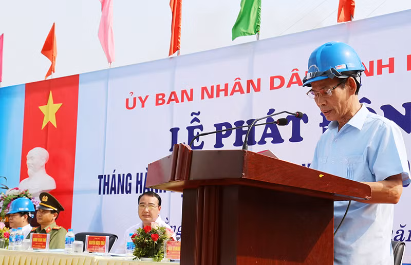 Phó Chủ tịch UBND tỉnh Nguyễn Hữu Thể phát động hưởng ứng Tháng hành động An toàn vệ sinh lao động năm 2018.