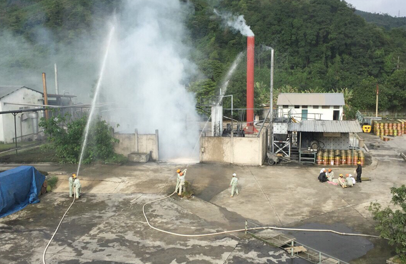 Diễn tập phương án chữa cháy tại Công ty Cổ phần Photpho Việt Nam. Diễn tập phương án chữa cháy tại Công ty Cổ phần Photpho Việt Nam.