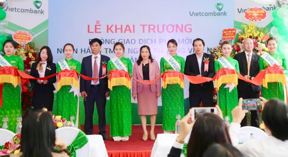 Vietcombank Chi nhánh Lào Cai khai trương Phòng Giao dịch Phố Mới ảnh 1 Vietcombank Chi nhánh Lào Cai khai trương Phòng Giao dịch Phố Mới ảnh 1