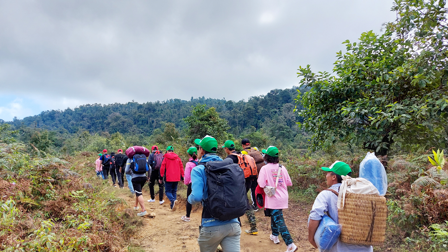 Đỉnh núi Lảo Thẩn thu hút khách du lịch ảnh 3 Đỉnh núi Lảo Thẩn thu hút khách du lịch ảnh 3
