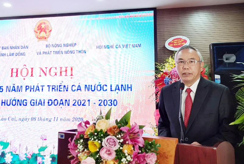 Thứ trưởng Bộ NN&PTNT phát biểu tại hội nghị.