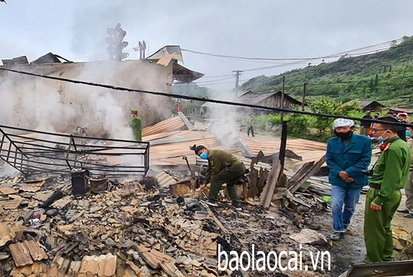 Mường Khương: Cháy hai nhà, thiệt hại khoảng 600 triệu đồng ảnh 2