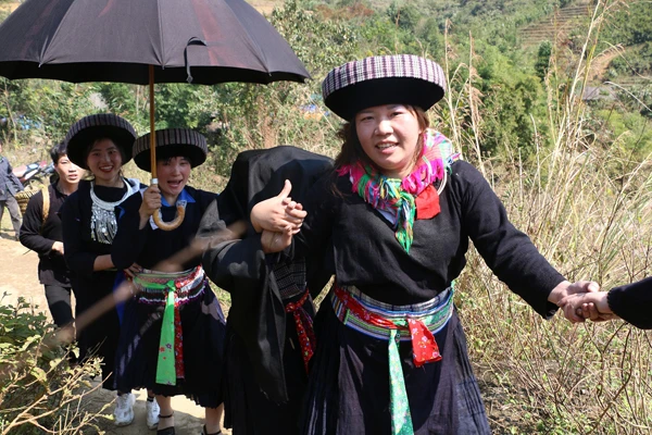 Đặc sắc lễ cưới hỏi của người Mông xanh ảnh 6