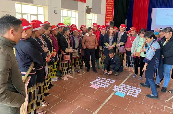 Người dân được tuyên truyền tại hội nghị. Người dân được tuyên truyền tại hội nghị.