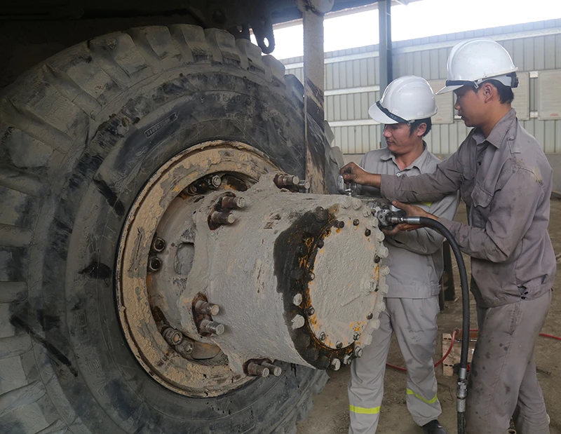 Người lao động bị chấm dứt hợp đồng lao động sẽ được hỗ trợ (ảnh minh họa).