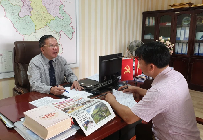 Ông Nguyễn Anh Tuấn trả lời phỏng vấn (ảnh chụp tháng 3/2020).