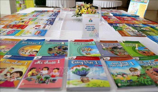 Từ ngày 27/2/2020, bạn đọc có thể truy cập sách điện tử của 4 bộ sách Kết nối tri thức với cuộc sống, Chân trời sáng tạo, Cùng học để phát triển năng lực và Vì sự bình đẳng và dân chủ trong giáo dục trên website của Nhà xuất bản Giáo dục Việt Nam.