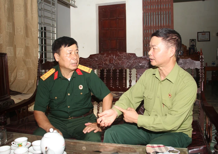 CCB Trần Văn Hải (trái ảnh) là một trong những người có mặt tài Sài Gòn ngày 30/4/1975.