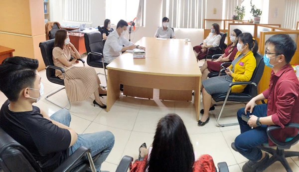 Buổi sinh hoạt chuyên môn của Phòng Thư ký chương trình (Đài PT - TH Lào Cai).