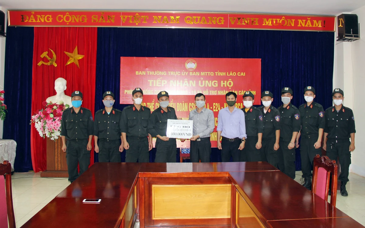 Nhiều hoạt động hỗ trợ phòng, chống dịch Covid-19 ảnh 1